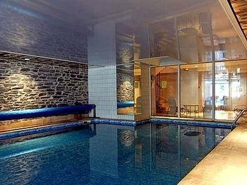 Les Chemins Francis - Modern Hotel Bagnols-les-Bains Exteriér fotografie